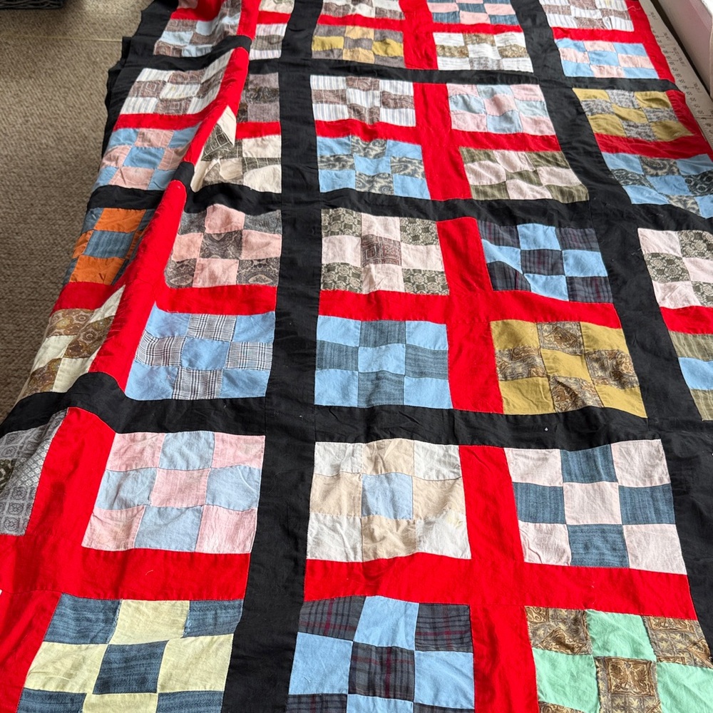 Vintage Patchwork Quilt Top – 1930s–50s Quilt Blocks with 1970s/80s Black & Red